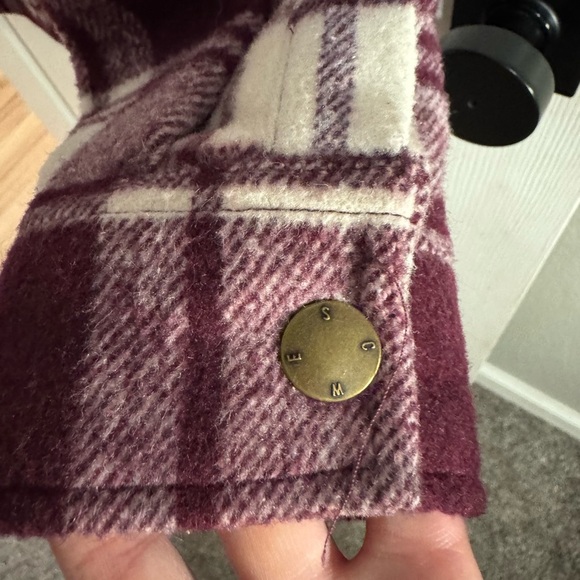 Wesc Heavy Flannel Jacket (Unisex) - Picture 5 of 10